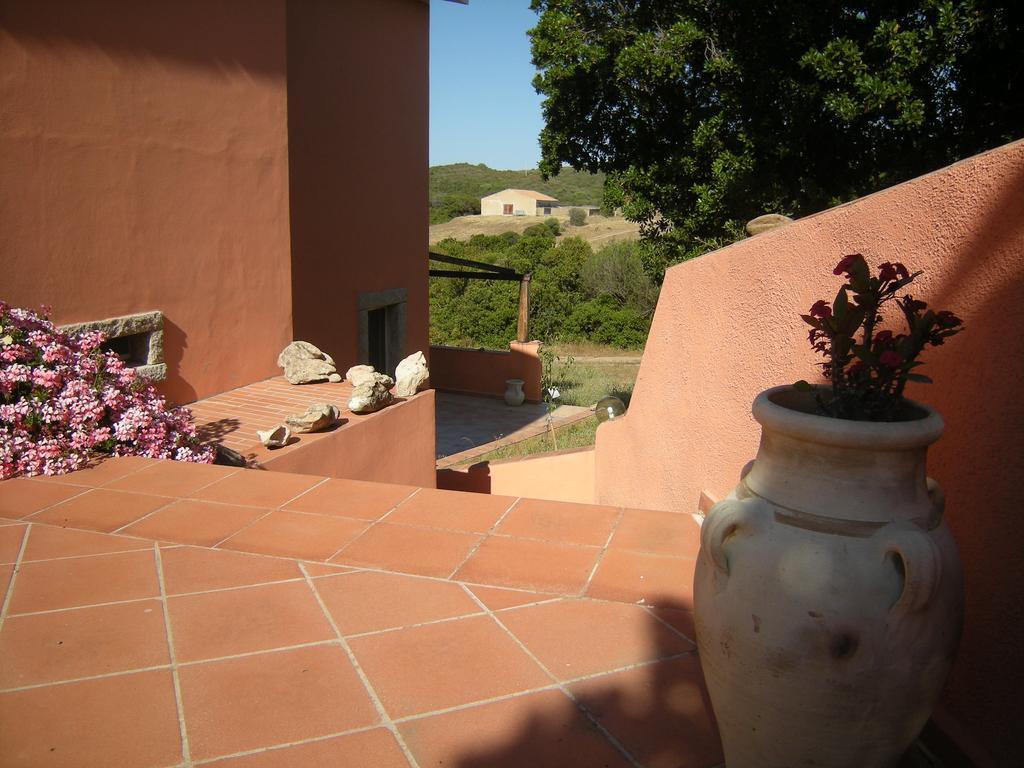 Country House Vignola Mare Aglientu Exterior foto