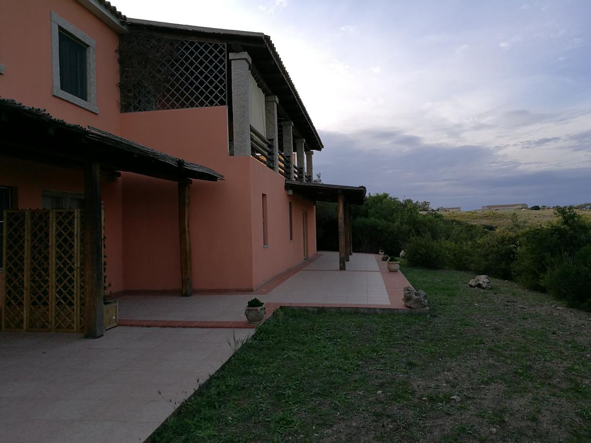 Country House Vignola Mare Aglientu Exterior foto