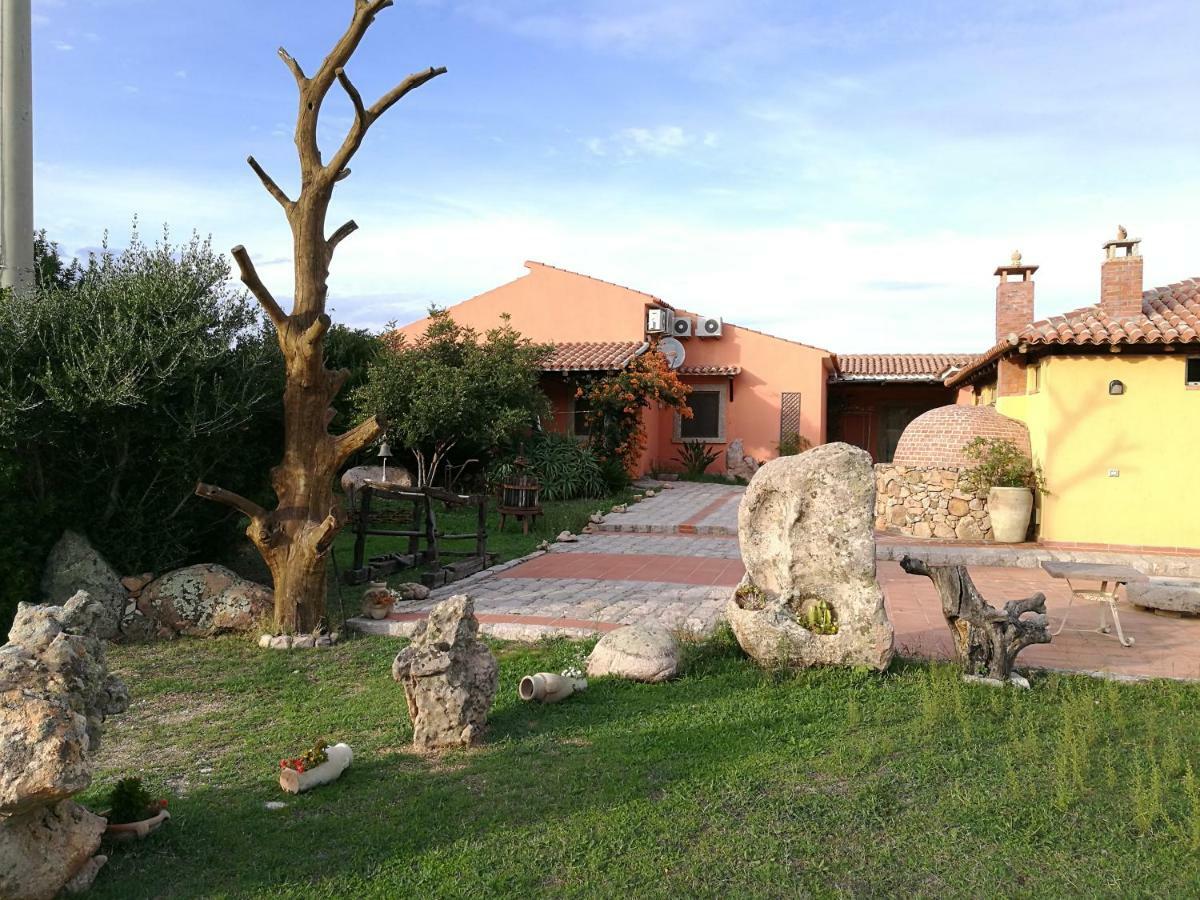 Country House Vignola Mare Aglientu Exterior foto